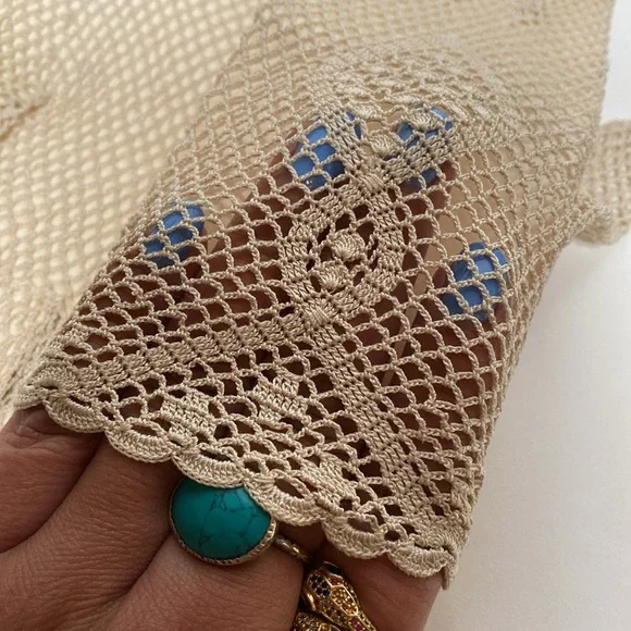 Vintage Crochet 1930’s-1940’s Gloves in Ivory - Picture 11 of 11
